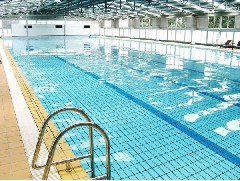 江門泳池工程告訴你游泳池的水質標準是什么