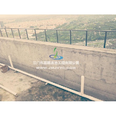 中山利和廣場45樓空中室內恒溫游泳池