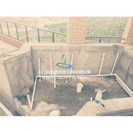 中山利和廣場45樓空中室內恒溫游泳池