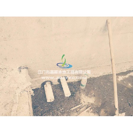 中山利和廣場45樓空中室內恒溫游泳池