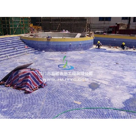 鶴山奧園匯源新都小區游泳池