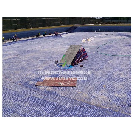 鶴山奧園匯源新都小區游泳池