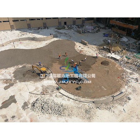 朗晴新天地小區游泳池