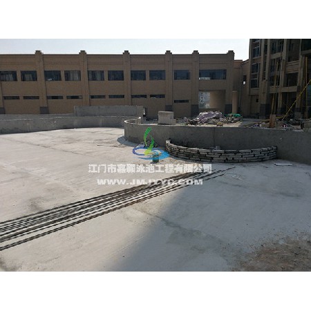 朗晴新天地小區游泳池