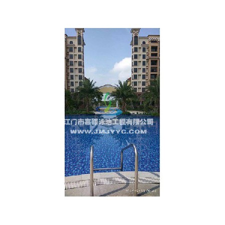 臺山廣海新城小區園林游泳池